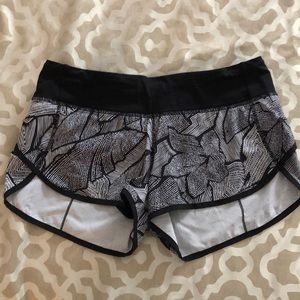 Lululemon speed up 2 1/2 short